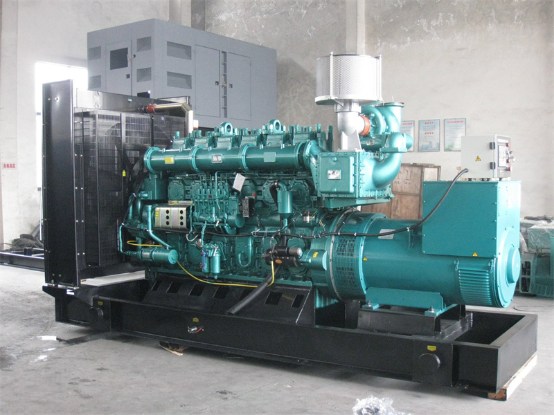后安镇200KW 柴油发电机的油耗是多少?