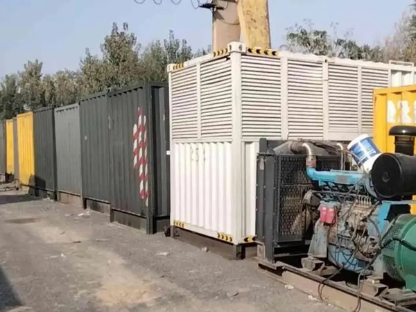 后安镇200KW柴油发电机机组每小时油耗是多少?